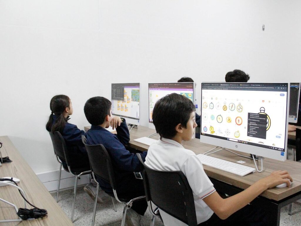 Plataformas – Colegio Americano de Bogotá Bilingüe