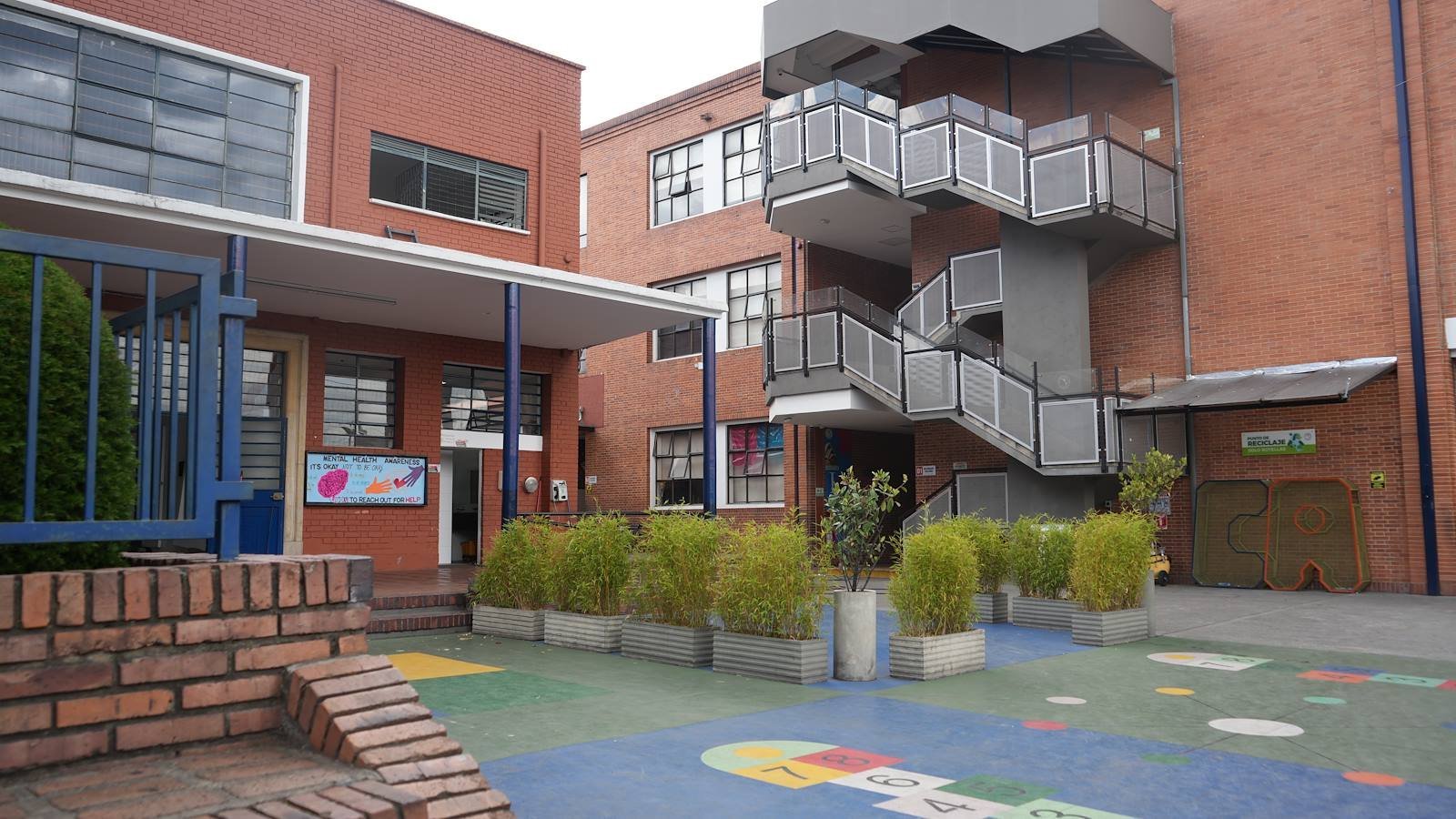 Nosotros – Colegio Americano de Bogotá Bilingüe